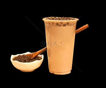 珍珠奶茶丝滑绵密木勺舀珍珠